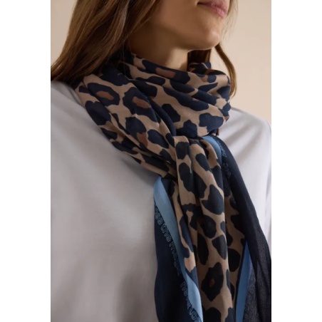 Foulard triangulaire creamy...